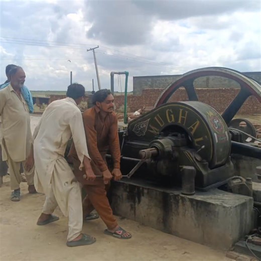 873K views · 8K reactions | Start up diesel engine with amazing sound _ How to get start diesel engine( | Sapna Village | Facebook