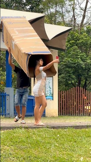 regalo sorpresa a esta bella.mujer #humor #funny