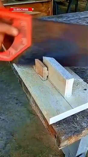 Simple Manual Wood Beam Cutting Technique — Precise, Neat & Efficient Without Machines