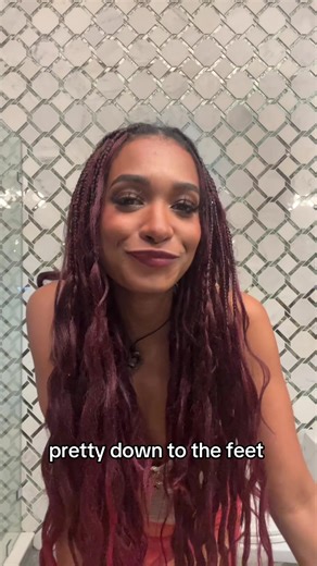 Addis Fouché (@addisfouche)’s video of feet