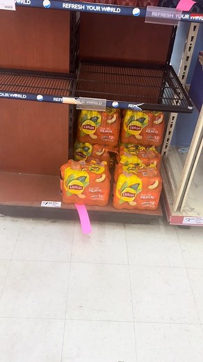 5.6K views · 303 reactions | James helping me unload this stuff out my trunk..!!! #bigmamakids #Godisgood #mamapoopoo #governmentshutdown #bigmama | Big mama | Facebook