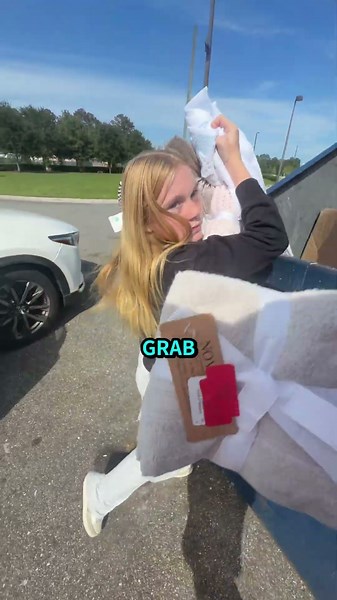 The Craziest Dumpster Diving Finds 🗑️
