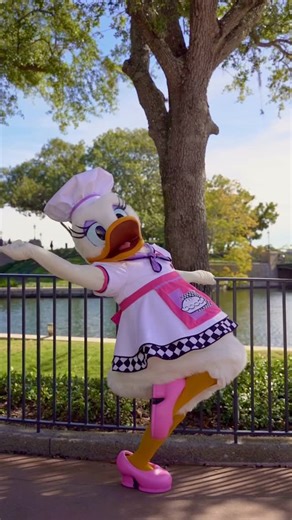 CJ ~ Content Creator on Instagram: "Don’t need nobody else 💅🏼 • • Daisy Duck 🤝🏼 @megstrainer … a duo that delivers 👏🏼!! • • #daisyduck #epcot #disneycharacter #disneyparks #waltdisneyworld #disneyvideo #disneyreels #disneyvideo #disneycreator #waltdisneyworld #disneyig @waltdisneyworld @disneyparks"