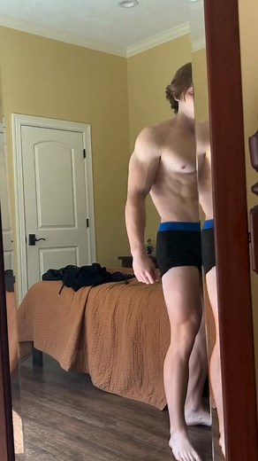 Young Mucle Stud #shredded #motivation #gymbro #pecs #biceps #sixpack #bodybuilding #muscles #athlete | Athletic Star