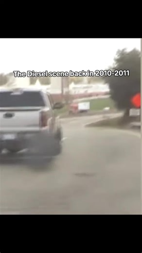 The days of unlimited tuning, huge aftermarket support, and 20 inch rims. I look back on it fondly. Probably the largest car/truck community I was ever a part of. 100 trucks riding together to an event was the norm. #truck #diesel #viral #trucktok #trucks @Eye Candy @Chris Tovornik @diesel_weasel1 @Scott Coffey @Brandon Isenhour @BryanpatrickIDP @Moore Performance