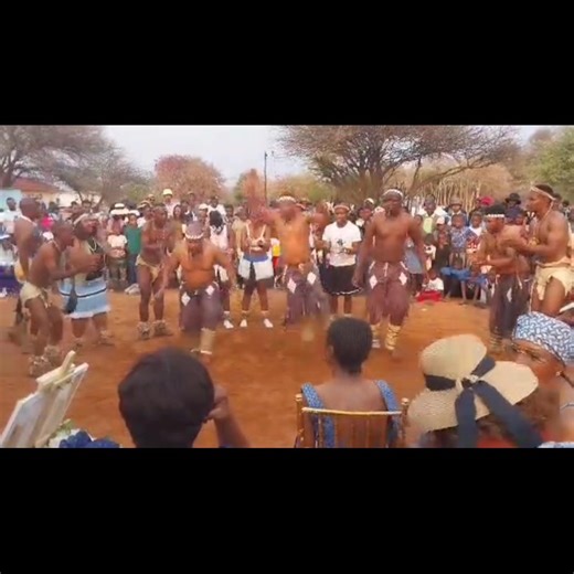 LIVE PERFORMANCE!!! FIRE!!! Listen to our single "Mosadi Wa Modimo Hanna today@ modiwamotswere on Tiktok & Youtube | Modi Wa Motswere Cultural Troupe