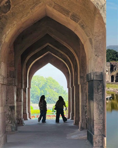 Mandu Monsoon Magic | Jahaz Mahal, Rani Roopmati & Malwa’s Lost Kingdom