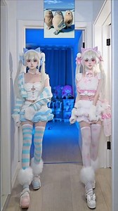 The one on the left doesn't look very bright. #SlipperySealDanceChallenge