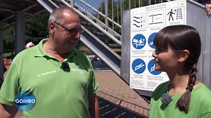 Ein ganz entspannter Job: #Bademeister:in! So denkt man! Aber hättest du gedacht, dass man für diesen Job eine dreijährige Ausbildung machen muss? 🤔 #Galileo-Reporterin Claire Oelkers schlüpft drei Tage lang in die Rolle einer Bademeisterin. 😊 #video | Galileo