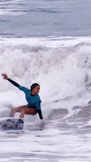 Highlights of Day 1 at the ISA World Junior Surfing Championship. 📍Rio de Janeiro, Brazil Tune in tomorrow 6:30am local time at isasurf.org 🎥 @naslobustamante | International Surfing Association