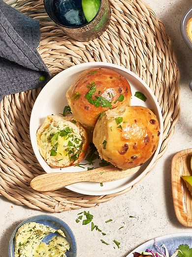 Delicious Cheesy Beer Bread Rolls Recipe for Father's Day