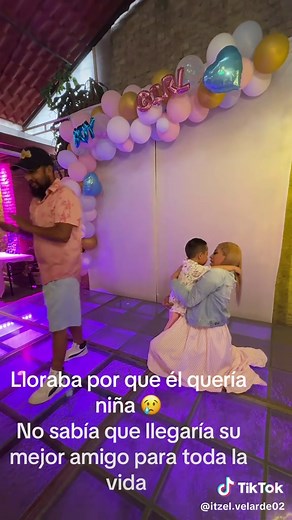 Emocionante revelación de género para futuros papás