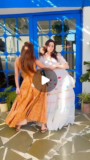 Maera Misshra on Instagram: "Copy the choreography at your own risk. 😂😂😂 These beautiful Outfits by @ambraee_ ❤️ #pushpa #dance #bhagyalakshmi #ooantavaooooantava #malishka"
