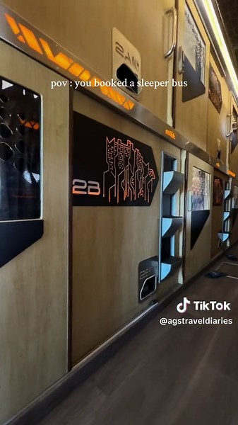 Pengalaman Seru Naik Sleeper Bus di Indonesia