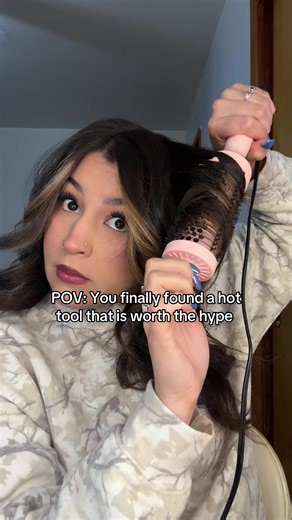 10 min hair routine 🤭✨⚡️ #wavytalk #hairtool #thermalbrush #blowoututorial #hairtutorial