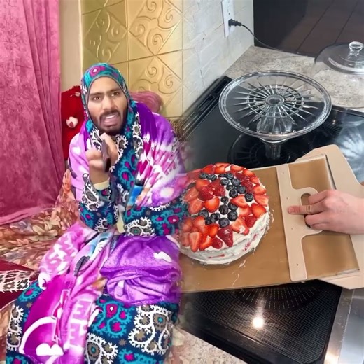 لما تبقي عيزه تنزلي فرح صحبتك ومحدش راضي😂💃🏻#احمد_تيكا