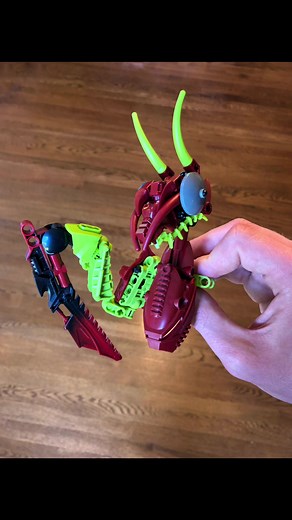 Build process of the Galaxy Squad-inspired Mantid Sectonidea! This was a build I really enjoyed creating, both because of the cool concept of making a monstrous alien mantis, as well as being able to liberally use dark red, one of my favorite colors! #lego #legotok #bricktok #legotiktok #legomoc #legobuild #legolover #bionicle #bionicletiktok #bioniclemoc #afol #hobby #creatives #toy #レゴ #樂高 #scifi #alien #aliens #insects #mantis #prayingmantis