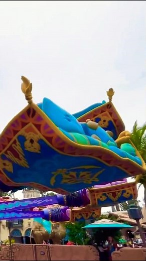 A Whole New World | Aladdin Magic Carpet Ride POV | Magic Kingdom, Disney World, Florida