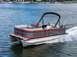 2023 Qwest E-Class 822 Splash Pad LTZ