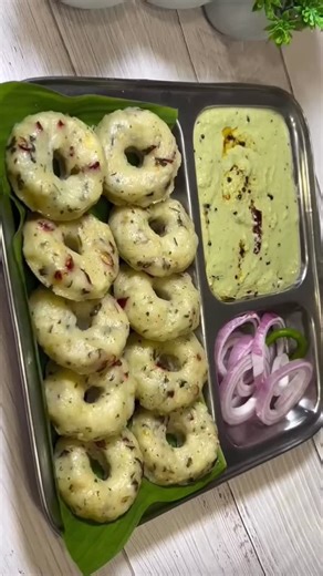 Steamed Poha Vada Recipe Basically, these vadas are shaped like medu vada or donuts and later steamed like idlis. In other words, there is no oil, no soda, and more importantly no fermentation to prepare the dough. Once the dough is prepared it can be shaped to any shape and then steamed in any steamer. This should make an ideal breakfast or snack and is best served with spicy chutney recipes like red chutney or green chutney. Do try this recipe and let me know if you liked it for breakfast or a