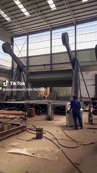 Top Spin Space Travel Ride Production Test – Amusement Ride Factory