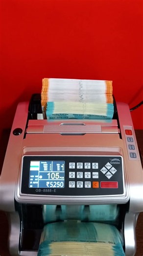 Counting Indian Rupee Banknotes: Fast ₹50 and ₹200 Notes Counter Machine 💸💵 #shorts #trending #dhan