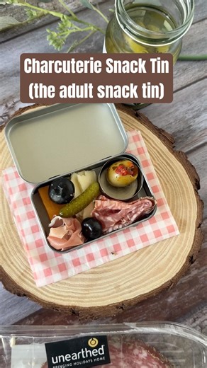 Charcuterie Snack Tin #tinytreats #snacktin #lunchbox #picnicideas #snacks