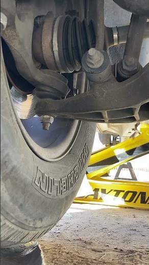 How to diagnose lower and upper ball joint jeep liberty 06