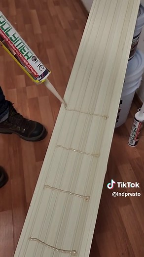 Cómo instalar lambrines de PVC en muros