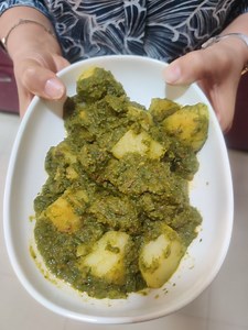 9.2M views · 206K reactions | Jab time na ho to banaye jhatpat Sabzi - Live video by Shveta Sheth! Text Recipe Link: https://www.zaykakatadka.com/recipe/hariyali-aloo-dhaniya-wale-aloo/ | Zayka Ka Tadka | Facebook