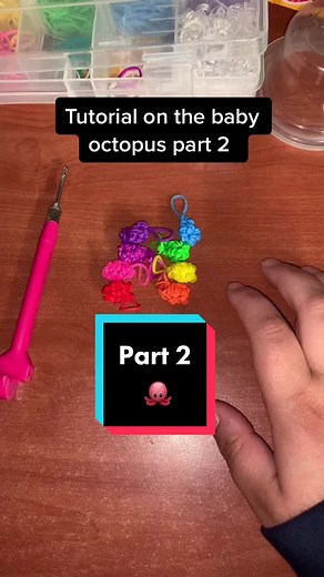 Part 2 octopus 🐙 #sarahchewycrafts #rainbowloom2021 #rainbowloom #rainbowloomoctopus #loomigurumi
