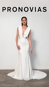 Diseños legendarios para momentos inolvidables. Pronovias presenta The Icons: una colección de nuestros vestidos más icónicos, diseñados para hacer cada momento inolvidable. ¿Cuál definirá tu historia? | Pronovias