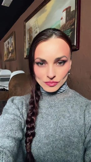 Videos de Alexandra Gerbey (@alexandra_gerbey) con “Зiрка - Alexandra Gerbey”