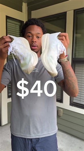 There are many reasons running is hard. Bad shoes shouldn’t be one of them. @a1monn (from IG) grabbed these running shoes for $40 and put them to work. No splurging required, just solid gear with plenty of miles left. #HobbyMonth is all about exploring the things that make your heart race (literally or figuratively). Running, painting, upcycling furniture—every adventure starts with one small step…or one really good pair of (secondhand) shoes. #OfferUpHobbyMonth #HobbyMonth #secondhandsneakers #