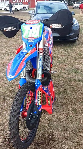 30°, 15 mph wind, a little skiff of snow. Perfect weather for a 100 mi dirt bike race! | Doug Jenkins