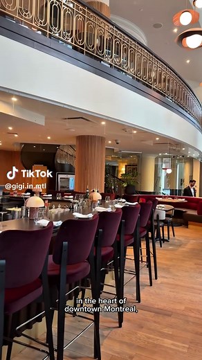 Nouvelle adresse à découvrir au centre-ville de Montréal @Benjamin ! 💕 Un décor feutré sur deux étages, une ambiance chic mais conviviale, et un menu qui fait plaisir du brunch au souper. Viandes maturées sur place, grillées à la perfection, et produits de saison provenant de producteurs locaux du Québec.👌🏼 À ajouter à ta liste✨ 📍Benjamin 980 Blvd. De Maisonneuve O., Montreal, Quebec H3A 1M5 __________________ A new spot to discover in downtown Montreal: Benjamin! 💕 A cozy two-level setting