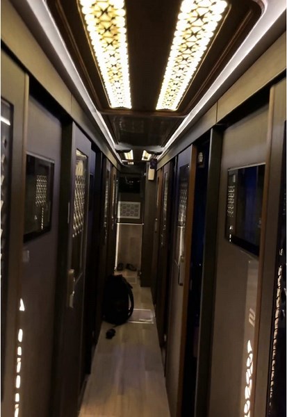 Review Interior Bus Juragan 99 Sleeper 11 Seat