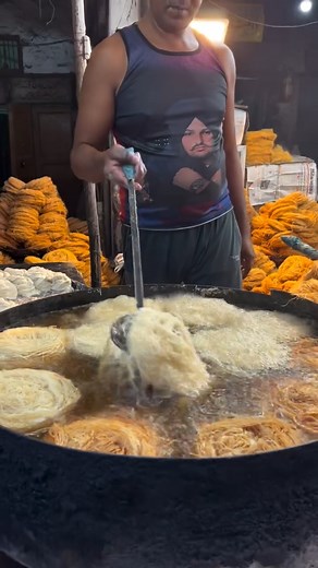 #StreetFoodIndia #foryou #fypシ゚viral #fypシ #fortniteclips #f #fy #fortniteclips #foryou #indianstreetfood #อาหารอินเดีย #StreetFoodEasy #streetfood