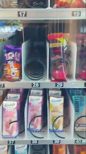 UPI enabled Automatic Snacks & Beverage Vending Machine 🍫🥤 | Smart Vending Demo