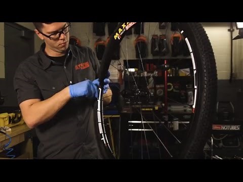 Race Sealant Install - Stan's NoTubes