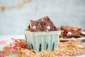 Easy Valentine's Toffee