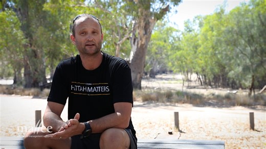 There’s no doubt about it – love for Hattah-Kulkyne National Park runs far beyond the reach of the Mallee. Since 1975, students from Woodleigh School in Mornington have been making the trek to the majestic Ramsar site, with one goal in mind – to survive a 7-day stretch in the unfamiliar bushland. Seen as an important “rite of passage”, the teens must rely on their preparation, skills and know-how to make it through the expedition. Mallee CMA chatted to Head of Outdoor Education Andrew Peach to f