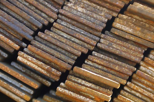 How to Cut a Steel Plate at Home