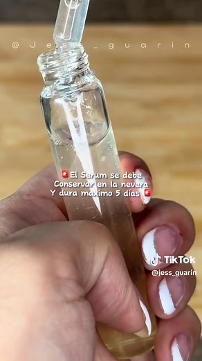 Aprende a crear un serum casero para pestañas largas