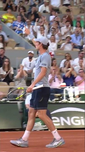 CETTE DEMI-VOLÉE AMORTIE pour sauver une balle de match ! #shorts