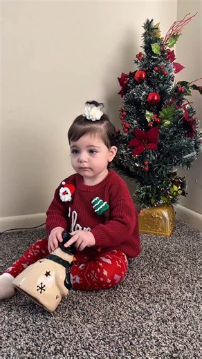 Tülay Taş🦋 on Instagram: "This personalized Christmas sweater stole our hearts 🎄🤍 You can customize it with any name, which makes it extra special. So soft, cozy, and perfect for holiday photos or a meaningful gift ✨ 🎁 Get 15% OFF with code: gift0q3b #personalizedsweater #christmassweater #customgift #holidayoutfit #babystyle momlife giftideas ugccontent holidaygift"