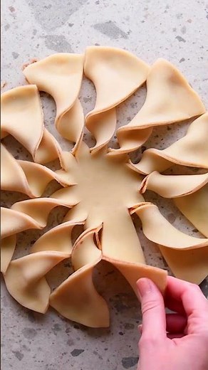 Put a cinnamon twist to your pie crust for extra flair 🥧