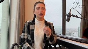 Comment apprendre à chanter en 5 minutes par jour ? Comment bien chanter ? Quels exercices de chant pour débutant ? Dans quel ordre faire les exercices de chant ? Aujourd’hui je vous propose une routine d’exercices pour apprendre à chanter. | Elena Hurstel - Mentor Vocal