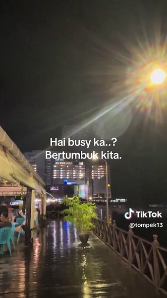 Understanding the Meaning of 'Busy' in Different Contexts