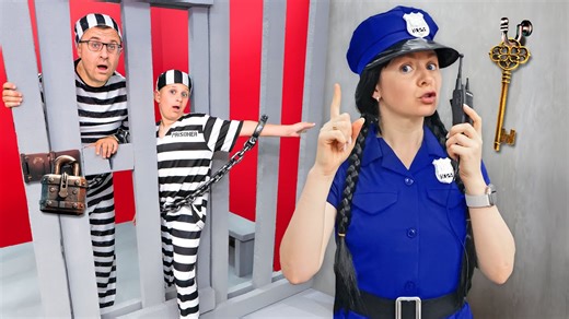 Join Wednesday and friends in a fun police chase adventure! 🚓💨 Who will escape and who will get caught? Full of action, laughter, and surprises that are safe for kids. Perfect for preschool and elementary children who love fun games and adventures! 🌟 #Wednesday #PoliceChase #Adventure #kidsdianashow #ActionVideo #KidsActivity #kidsSeries #FunnyMoments #funforkids #dianaandroma | Kids Diana Show